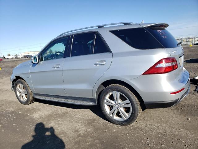 4JGDA5HB3CA002627 - 2012 MERCEDES-BENZ ML 350 4MATIC SILVER photo 2