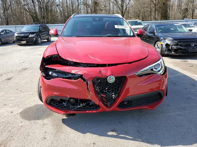 ZASPAKBN1M7D12655 - 2021 ALFA ROMEO STELVIO TI RED photo 5