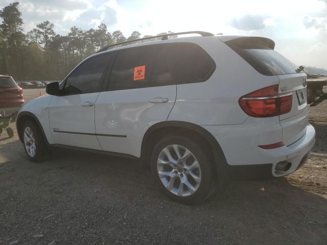 5UXZV4C55CL745691 - 2012 BMW X5 XDRIVE3 WHITE photo 2