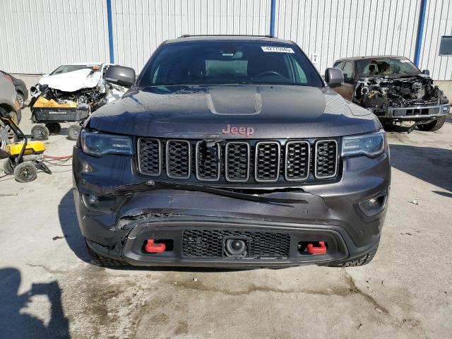 1C4RJFLGXKC700612 - 2019 JEEP GRAND CHER TRAILHAWK ნაცრისფერი ფოტო 5
