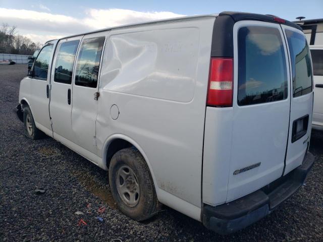 1GCFG15T431158550 - 2003 CHEVROLET EXPRESS G1 WHITE photo 2