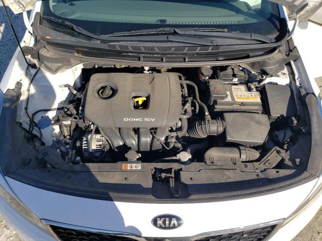 3KPFK4A74HE130051 - 2017 KIA FORTE LX WHITE photo 11