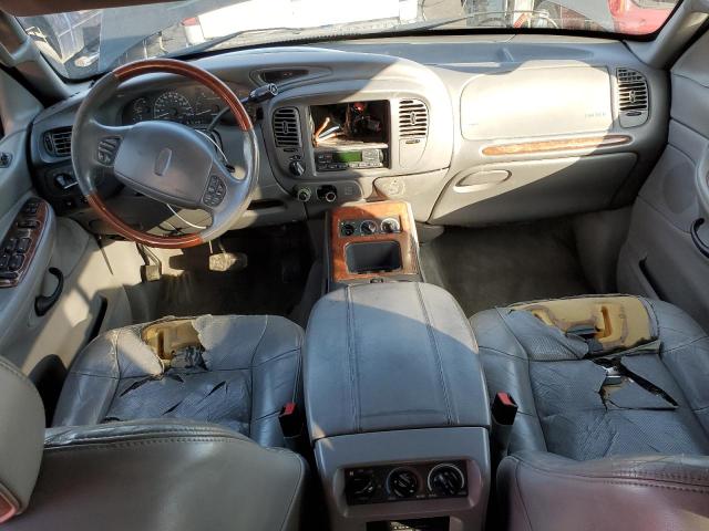 5LMFU28A21LJ00634 - 2001 LINCOLN NAVIGATOR შავი ფოტო 8