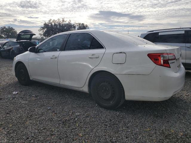 4T1BF1FK0CU168669 - 2012 TOYOTA CAMRY BASE WHITE photo 2