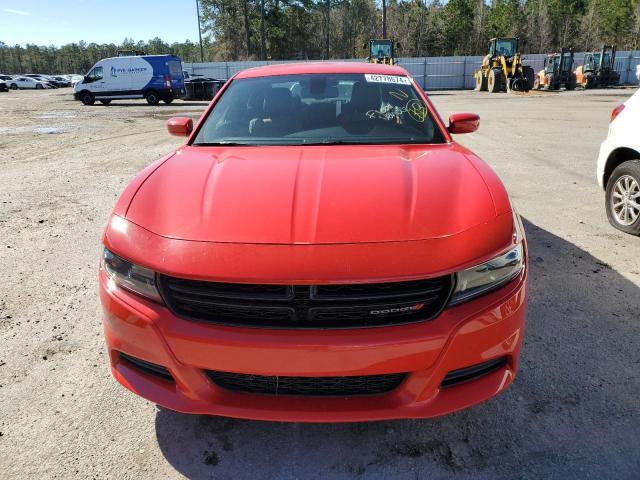 2C3CDXBG8NH261985 - 2022 DODGE CHARGER SXT RED photo 5