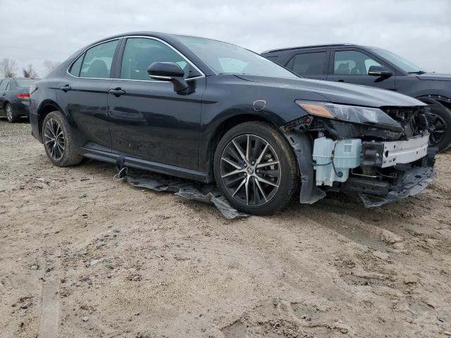 4T1G11AK4PU117113 - 2023 TOYOTA CAMRY SE NIGHT SHADE BLACK photo 4