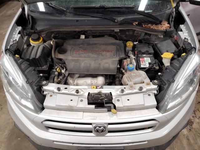 ZFBERFBT1F6A04818 - 2015 RAM PROMASTER SLT Argent photo 11