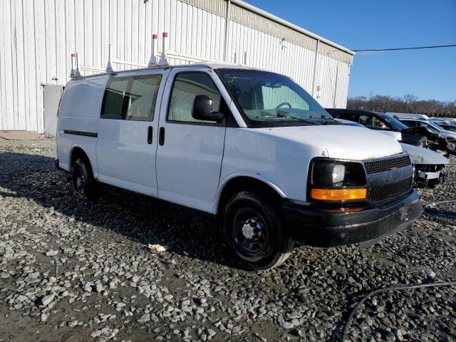 1GC2GTBG5A1112949 - 2010 CHEVROLET EXPRESS G3 WHITE photo 4