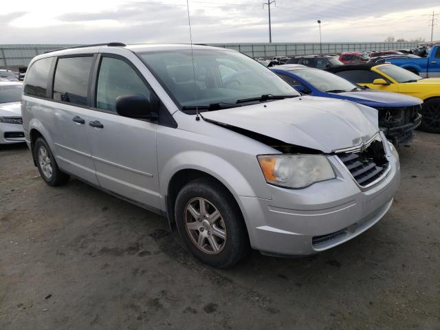 2A8HR44H28R103026 - 2008 CHRYSLER TOWN & COU LX SILVER photo 4