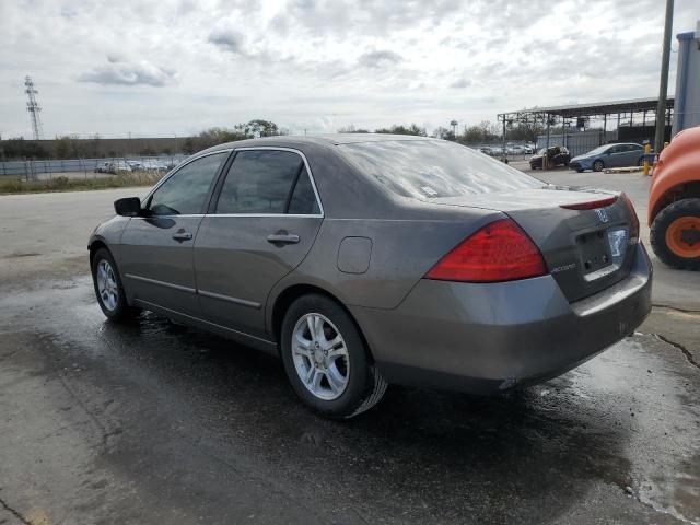 1HGCM56747A015108 - 2007 HONDA ACCORD EX GRAY photo 2