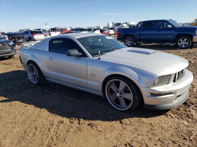 1ZVHT82H085160502 - 2008 FORD MUSTANG GT SILVER photo 4