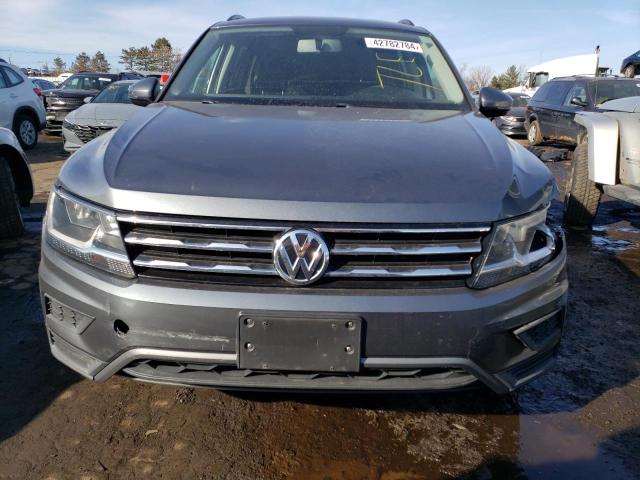 3VV0B7AX2JM085034 - 2018 VOLKSWAGEN TIGUAN S GRAY photo 5