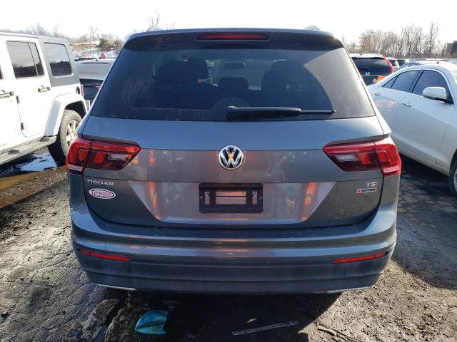 3VV0B7AX2JM085034 - 2018 VOLKSWAGEN TIGUAN S GRAY photo 6