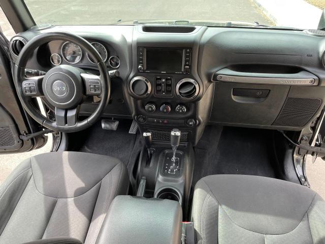 1C4BJWDG8JL881935 - 2018 JEEP WRANGLER U SPORT შავი ფოტო 9