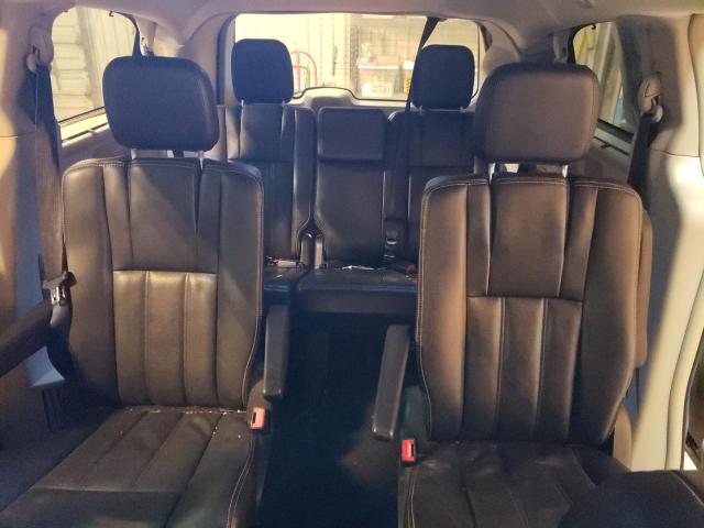 2C4RC1CG3DR645623 - 2013 CHRYSLER TOWN & COU TOURING L SILVER photo 10