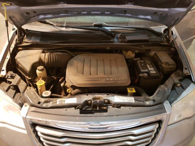 2C4RC1CG3DR645623 - 2013 CHRYSLER TOWN & COU TOURING L SILVER photo 12