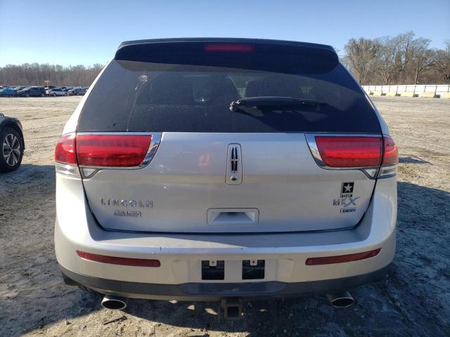 2LMDJ8JK6DBL16519 - 2013 LINCOLN MKX SILVER photo 6