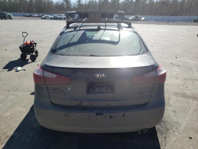 KNAFX4A86F5262034 - 2015 KIA FORTE EX BLACK photo 6