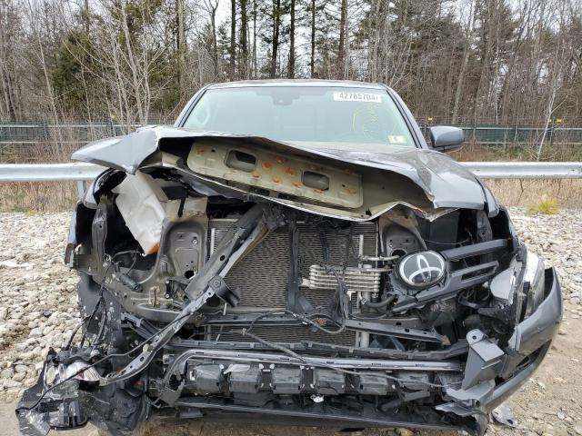 5TFSZ5AN6KX205306 - 2019 TOYOTA TACOMA ACCESS CAB ნაცრისფერი ფოტო 5