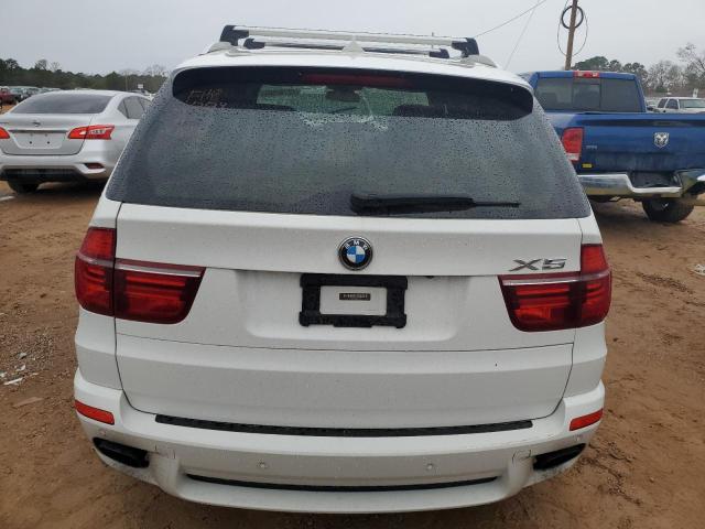 5UXZV8C59D0C16774 - 2013 BMW X5 XDRIVE50I WHITE photo 6