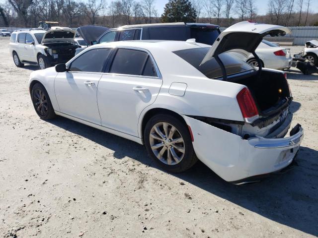 2C3CCARG9JH118012 - 2018 CHRYSLER 300 TOURING WHITE photo 2