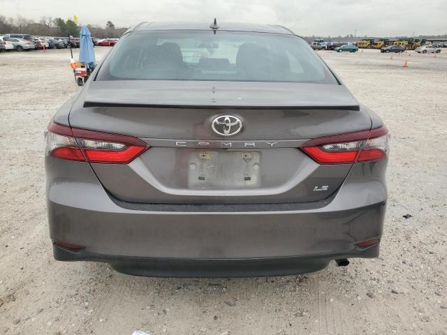 4T1C11AK3NU677829 - 2022 TOYOTA CAMRY LE CHARCOAL photo 6