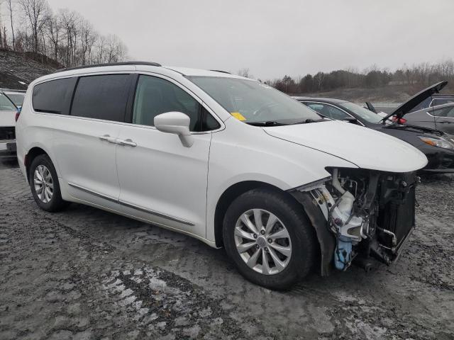 2C4RC1BG0HR608228 - 2017 CHRYSLER PACIFICA TOURING L WHITE photo 4