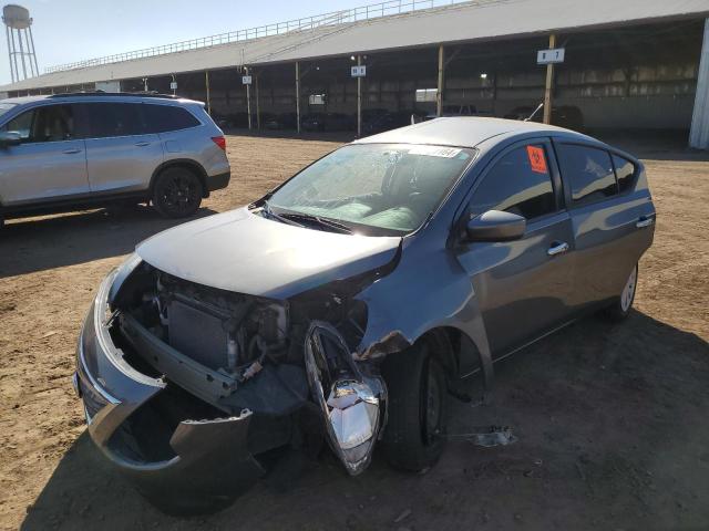 3N1CN7AP4JL856878 - 2018 NISSAN VERSA S GRAY photo 1