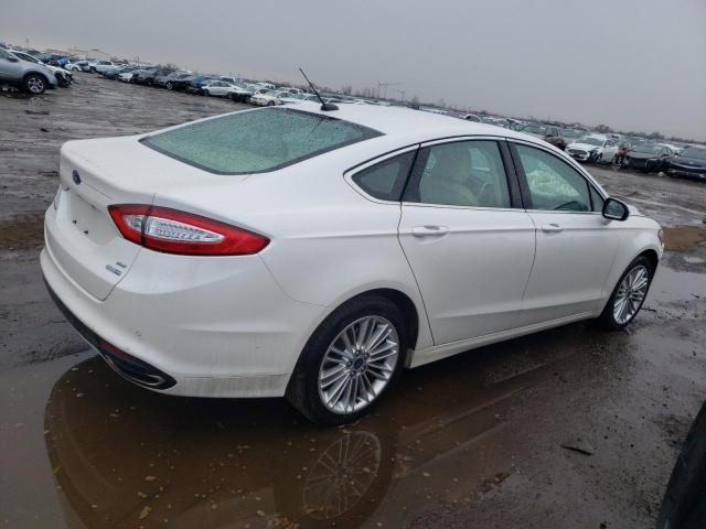 3FA6P0T91GR214754 - 2016 FORD FUSION SE WHITE photo 3