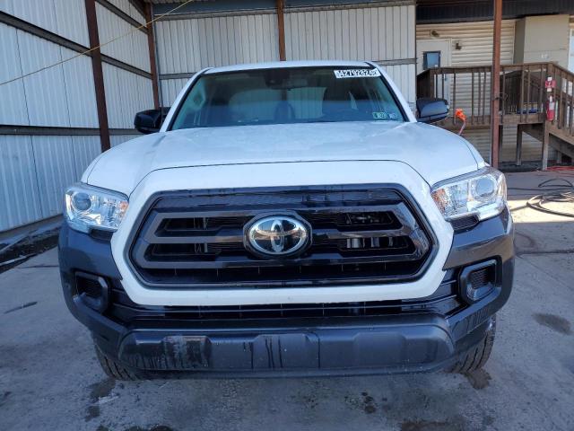 3TYRX5GN3NT054502 - 2022 TOYOTA TACOMA ACCESS CAB WHITE photo 5