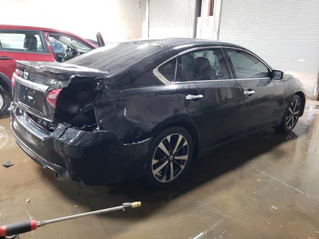 1N4AL3AP4HN323223 - 2017 NISSAN ALTIMA 2.5 BLACK photo 3