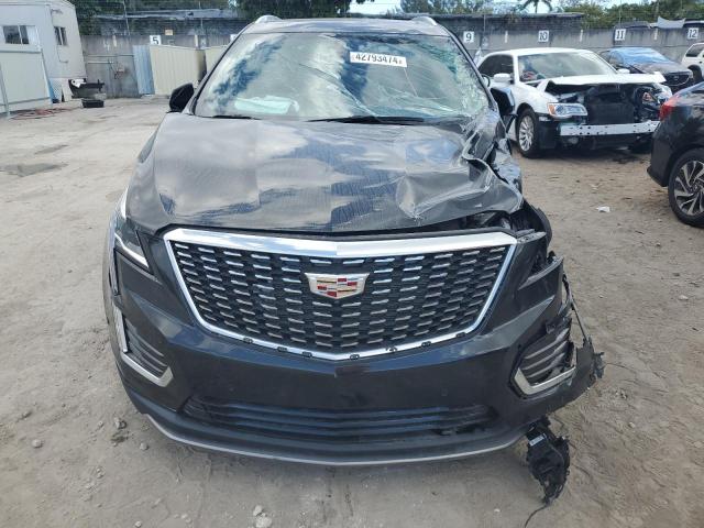 1GYKNCRS7MZ225124 - 2021 CADILLAC XT5 PREMIUM LUXURY BLACK photo 5