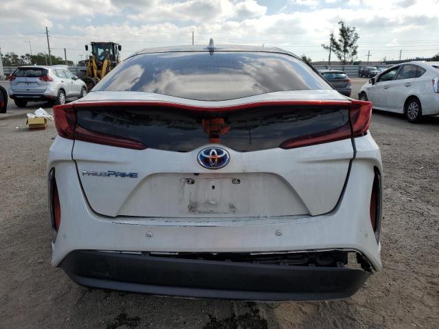 JTDKARFP9J3071261 - 2018 TOYOTA PRIUS PRIM Weiß Foto 6