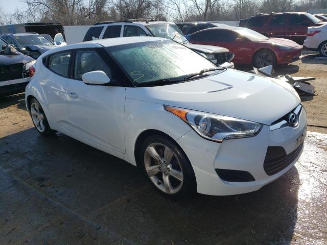 KMHTC6AD1CU037074 - 2012 HYUNDAI VELOSTER WHITE photo 4