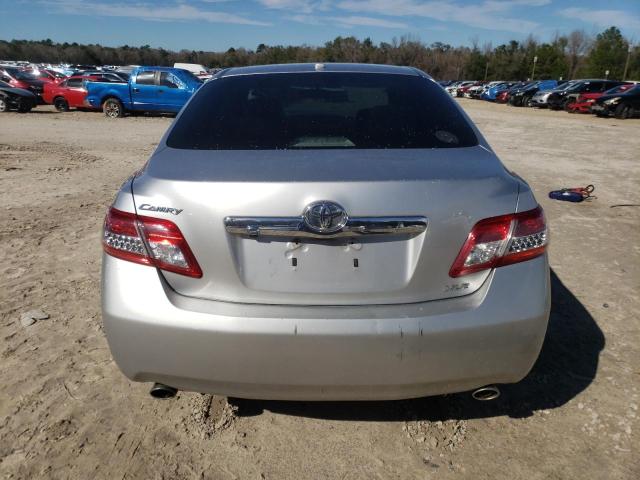 JTNBK3EK3A3046786 - 2010 TOYOTA CAMRY SE SILVER photo 6