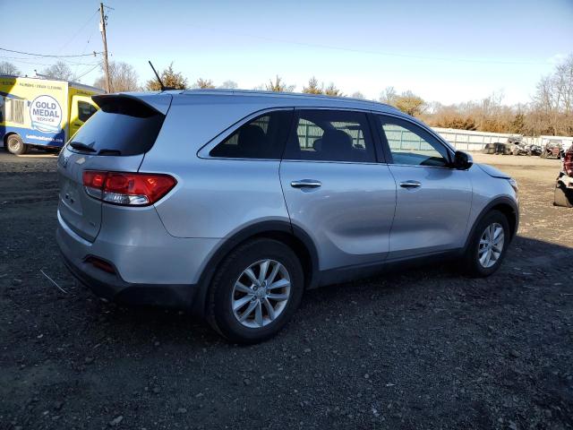 5XYPG4A34HG261597 - 2017 KIA SORENTO LX SILVER photo 3