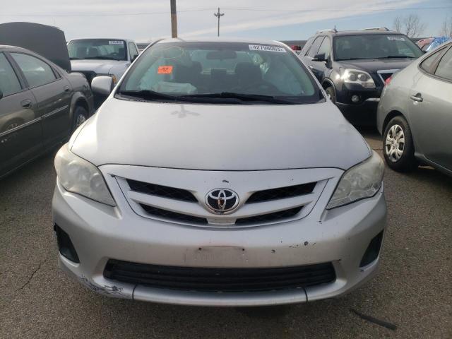 2T1BU4EE4CC797890 - 2012 TOYOTA COROLLA LE BASE SILVER photo 5