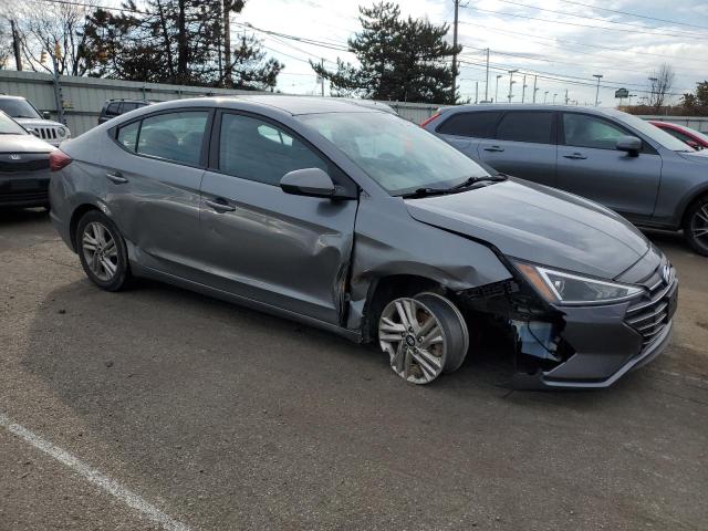 5NPD84LF1KH497700 - 2019 HYUNDAI ELANTRA SEL GRAY photo 4