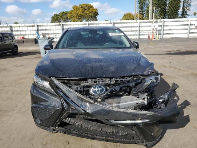 4T1G11AK6PU788394 - 2023 TOYOTA CAMRY SE NIGHT SHADE BLACK photo 5