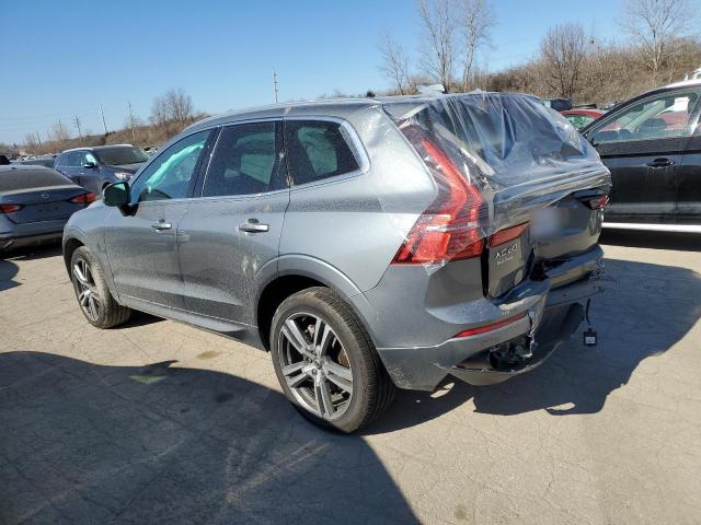 YV4A22RK1L1589795 - 2020 VOLVO XC60 T6 MOMENTUM GRAY photo 2