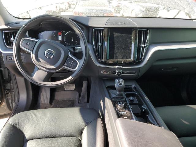 YV4A22RK1L1589795 - 2020 VOLVO XC60 T6 MOMENTUM GRAY photo 8