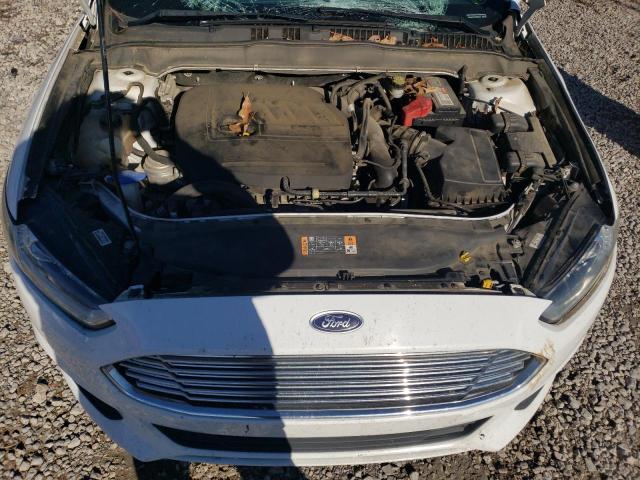 3FA6P0HD3GR226675 - 2016 FORD FUSION SE WHITE photo 11