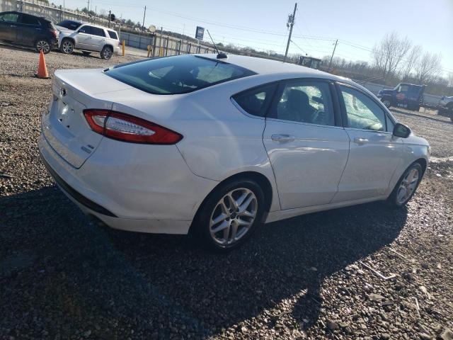 3FA6P0HD3GR226675 - 2016 FORD FUSION SE WHITE photo 3