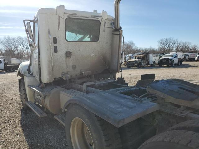 1FUJA6CK77PX83300 - 2007 FREIGHTLINER CONVENTIONAL COLUMBIA WHITE photo 3