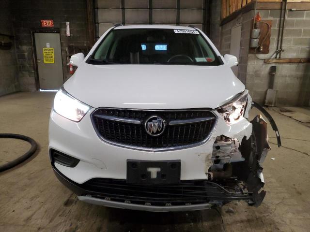 KL4CJESB5JB594445 - 2018 BUICK ENCORE PREFERRED WHITE photo 5