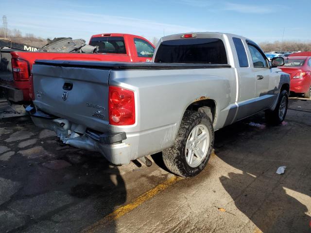 1D7CE3BK3AS110356 - 2010 DODGE DAKOTA SXT SILVER photo 3