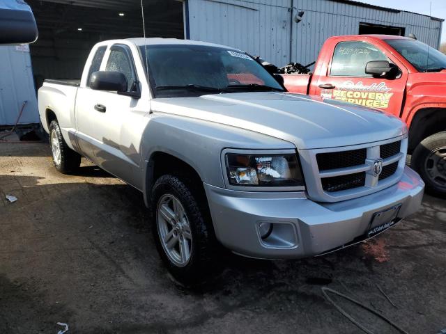 1D7CE3BK3AS110356 - 2010 DODGE DAKOTA SXT SILVER photo 4