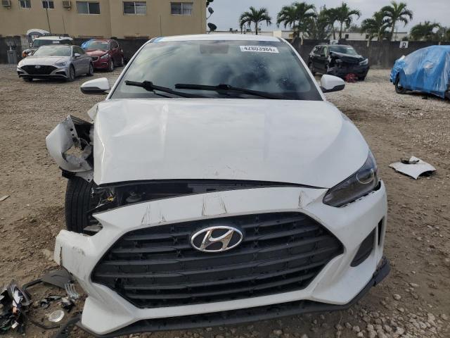 KMHTG6AF6LU032118 - 2020 HYUNDAI VELOSTER BASE WHITE photo 5