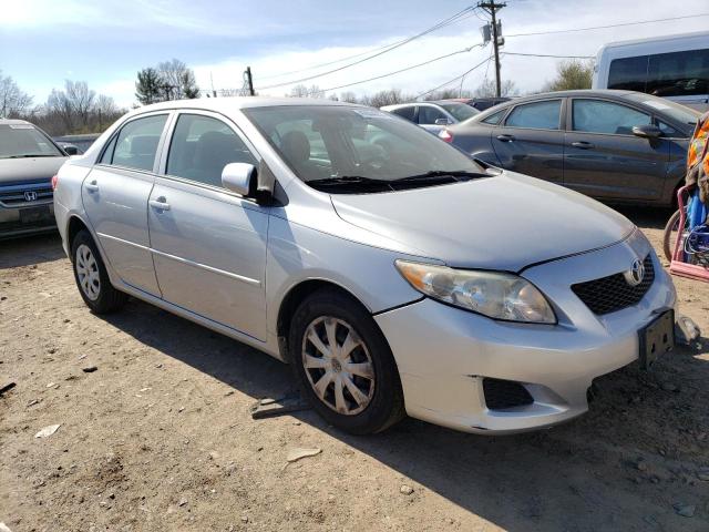 2T1BU4EE5AC274956 - 2010 TOYOTA COROLLA BASE SILVER photo 4