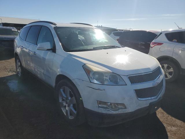 1GNKRLED2CJ232004 - 2012 CHEVROLET TRAVERSE LTZ WHITE photo 4